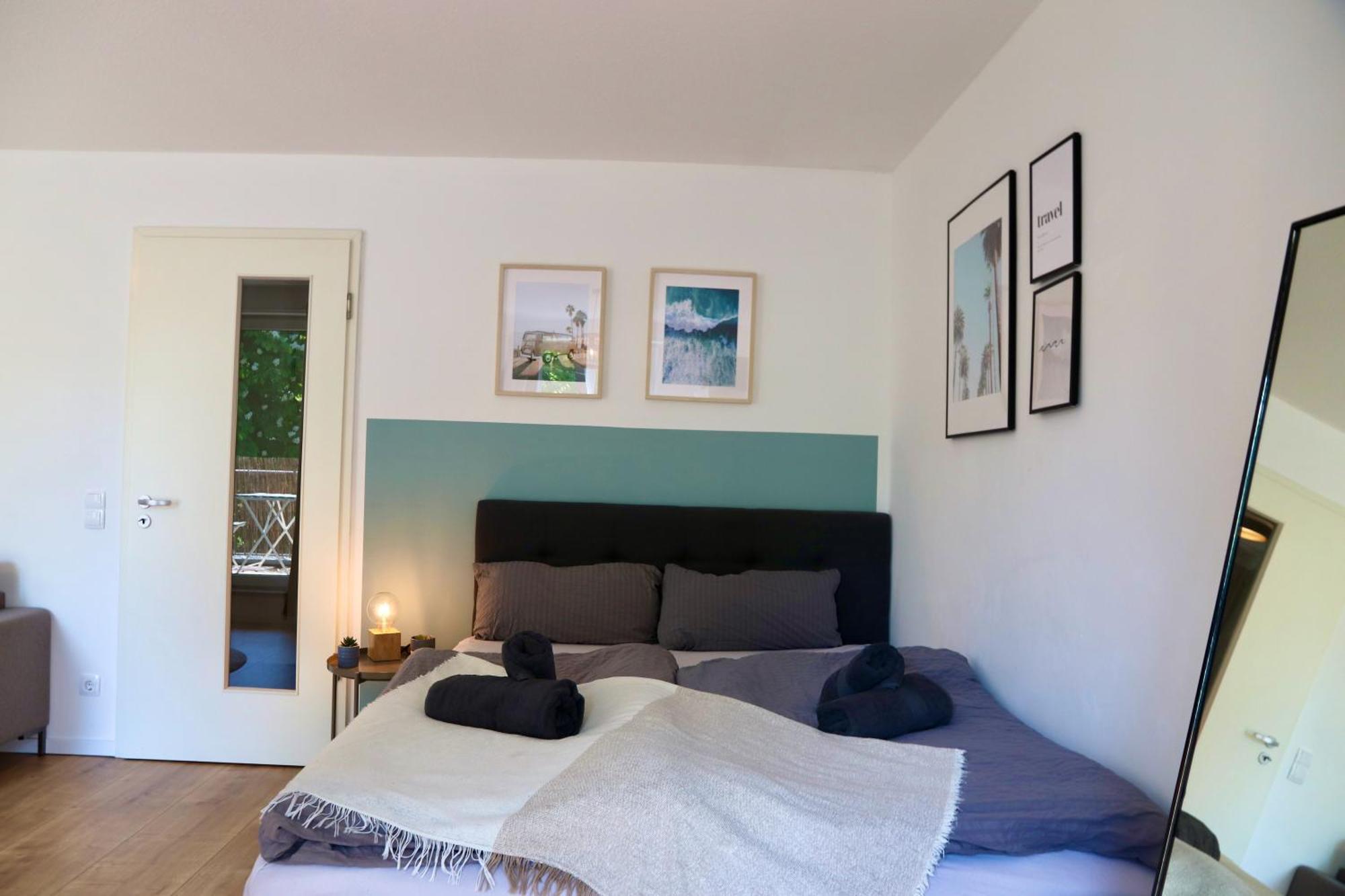Gemuetliches 1R Apartment Mit Balkon, Parking, Tv Streaming Maagdenburg Buitenkant foto