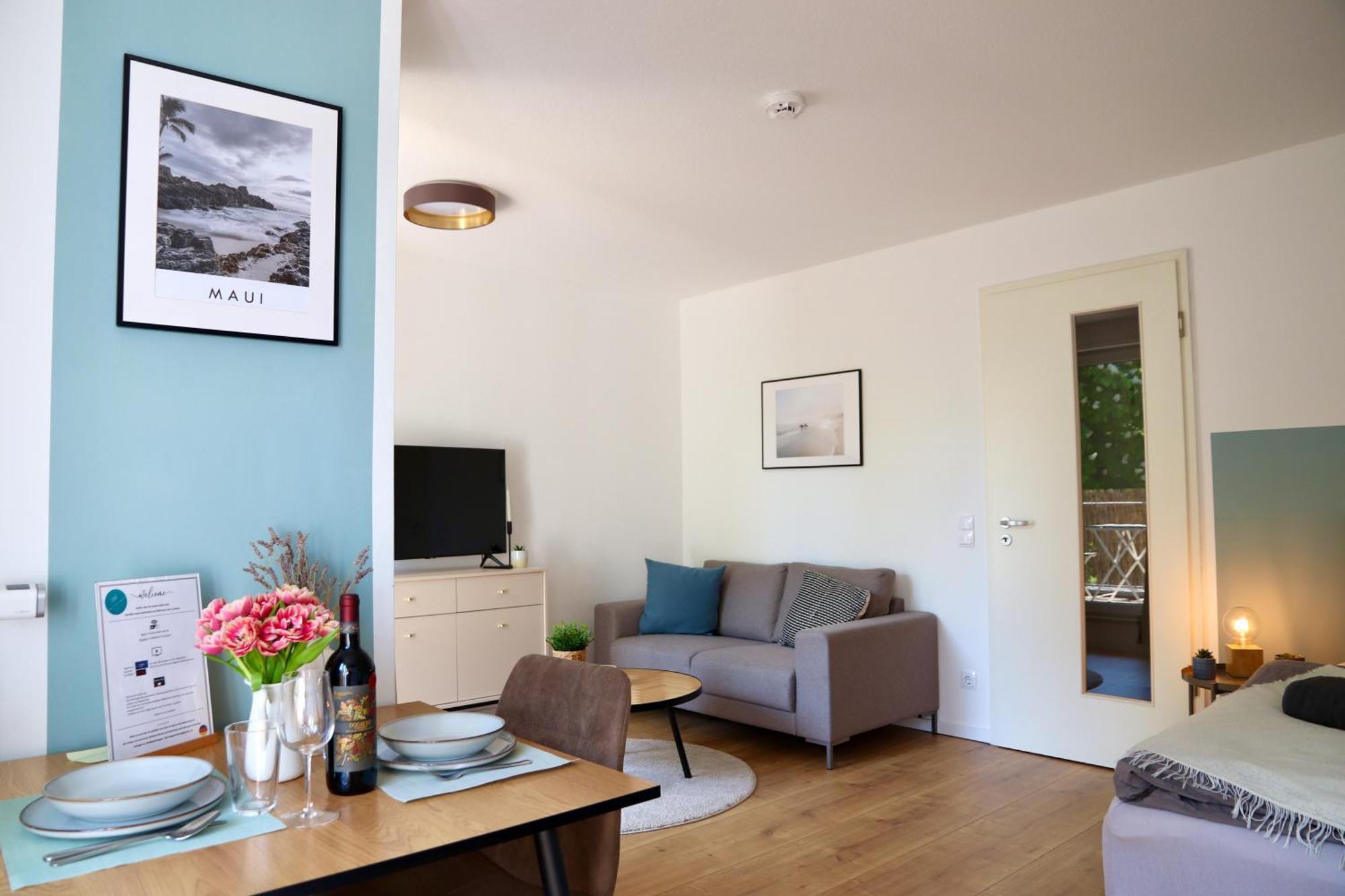 Gemuetliches 1R Apartment Mit Balkon, Parking, Tv Streaming Maagdenburg Buitenkant foto